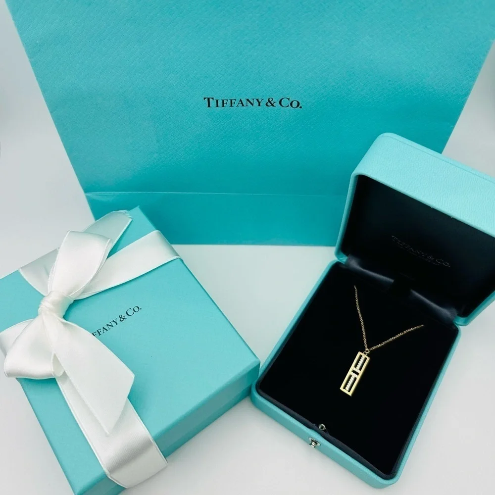 Tiffany & Co. 18K Yellow Gold Diamonds Vertical Bar Pendant Necklace 16”-18”